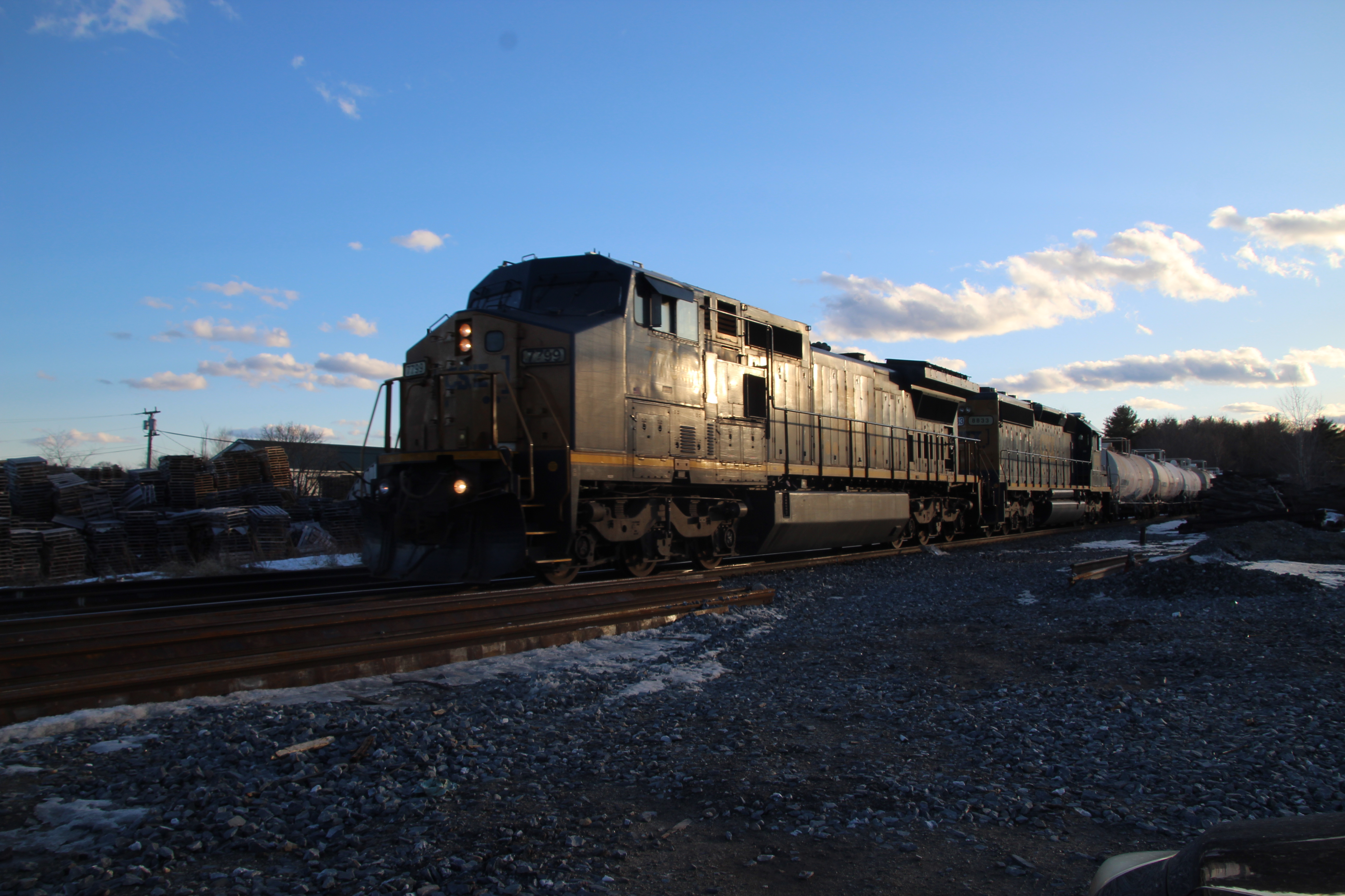 CSXT 8833